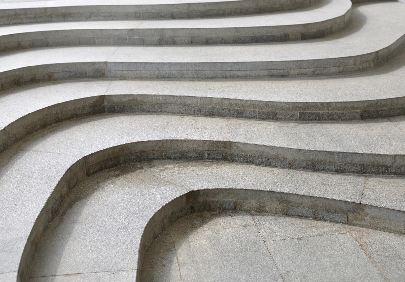 Curvey Steps Graphic